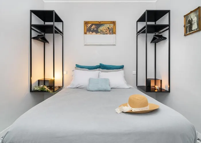 Holiday home Heritage House